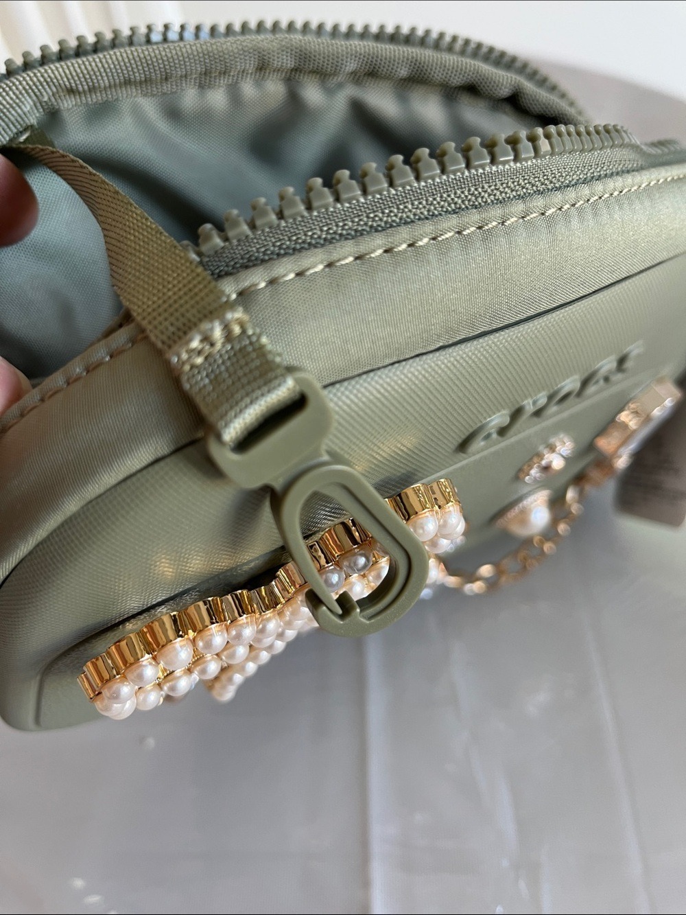 Crocs Classic Belt Bag/Crossbody bag - Picture 11 of 15